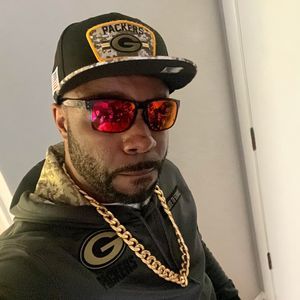 Meet your Posher, Sean